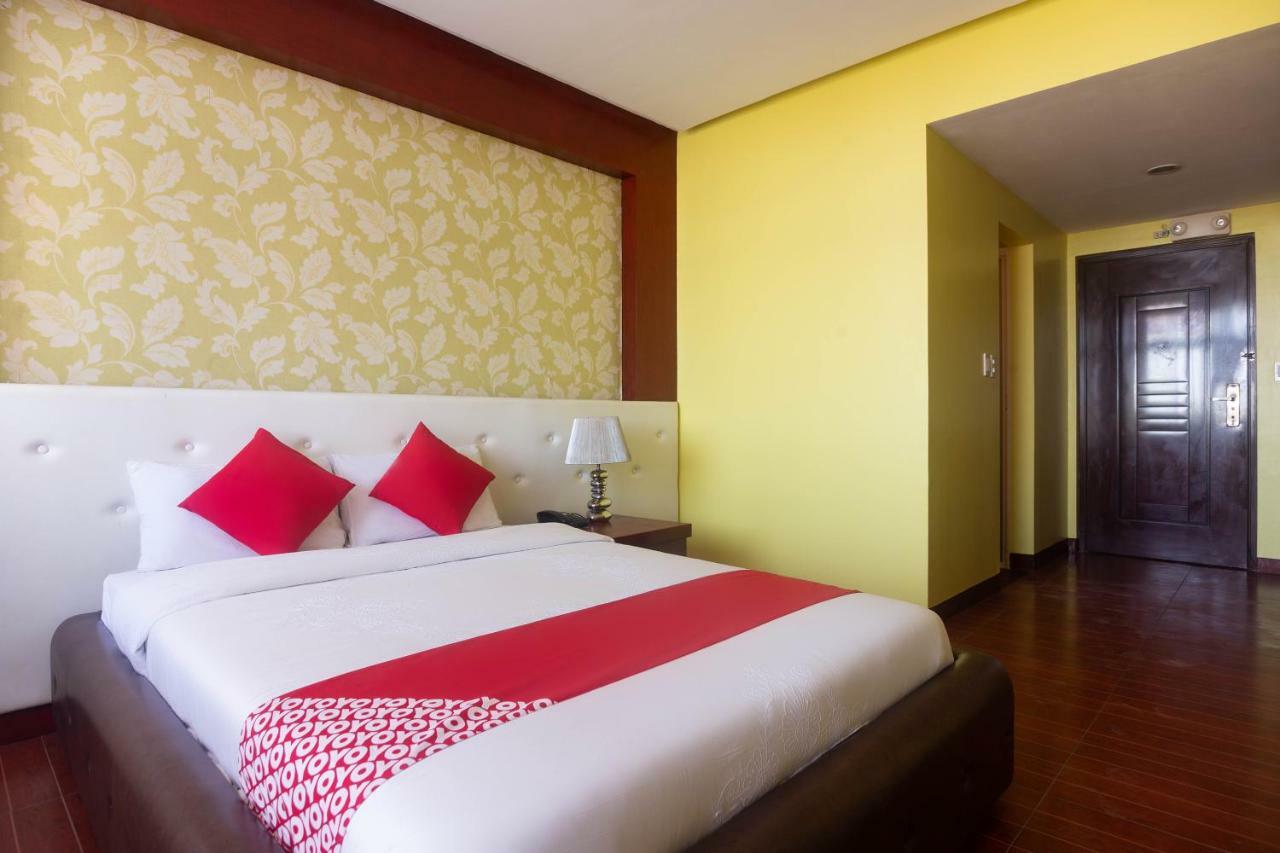 Oyo 159 San Remigio Pensionne Suites Себу Экстерьер фото